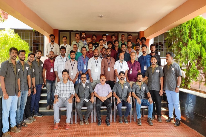 HAZARDOUS GOODS DRIVERS TRAINING BATCH 40') }}